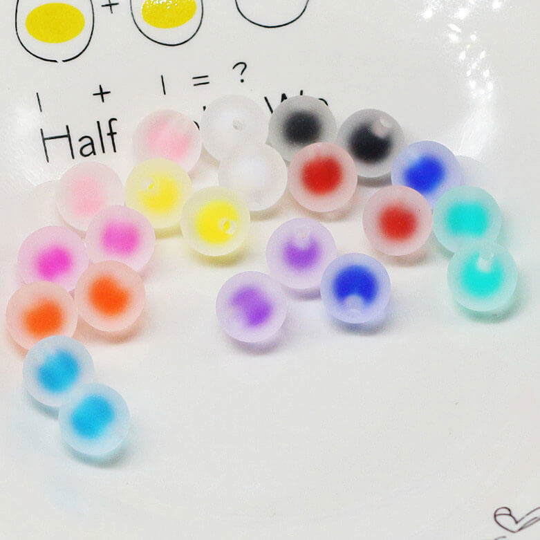 A150-(16mm)Cuentas táctiles de acrílico con forma de corazón de azúcar (juego de 9 cuadrados)
