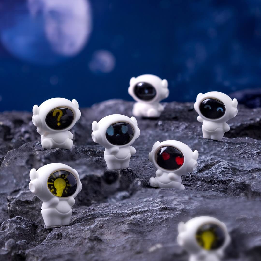 A213-Resina Lindo Astronauta Pequeño (Juego de Combinación de Colores)